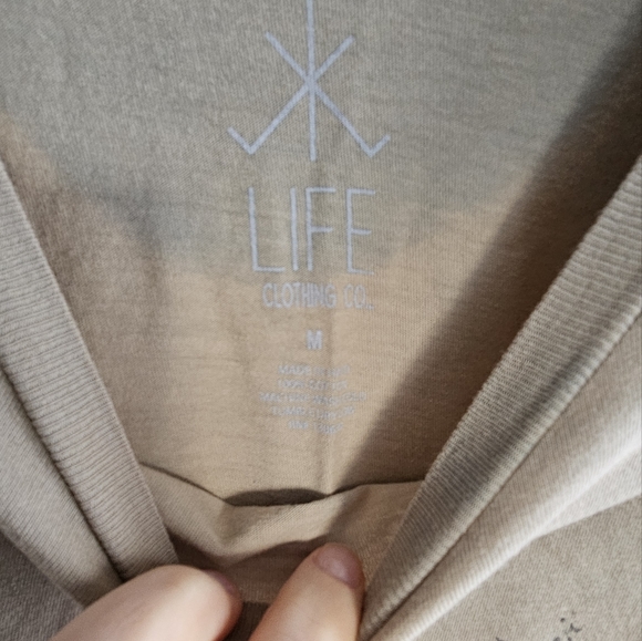 T-shirt - Picture 2 of 2